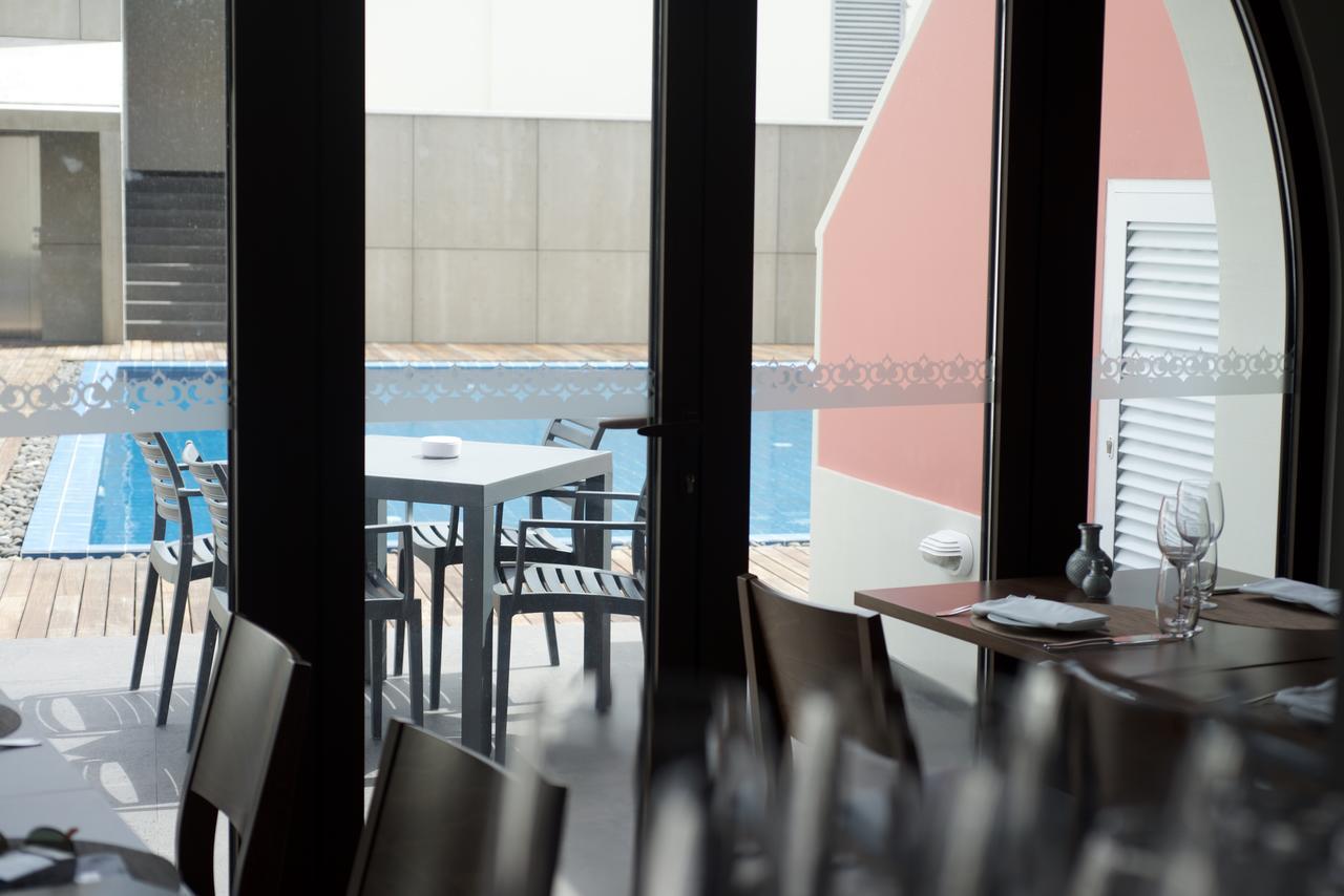 Charming Blue Hotel Vila do Porto Ngoại thất bức ảnh