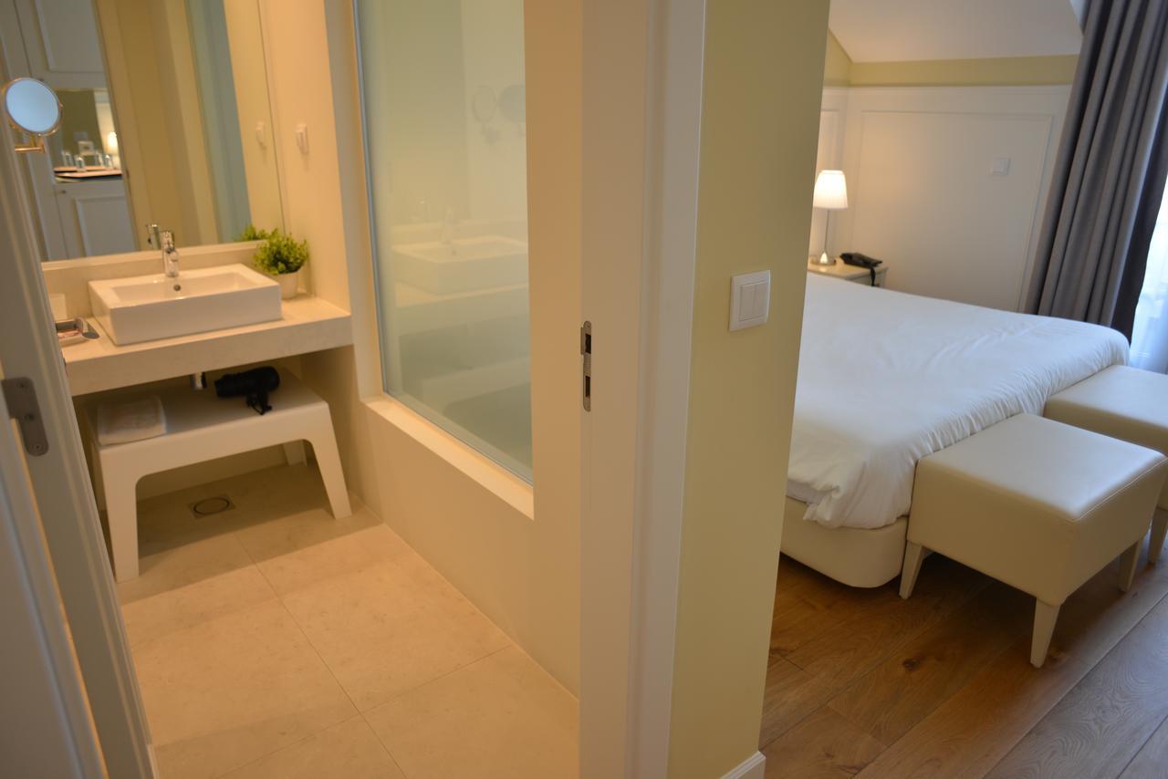 Charming Blue Hotel Vila do Porto Ngoại thất bức ảnh