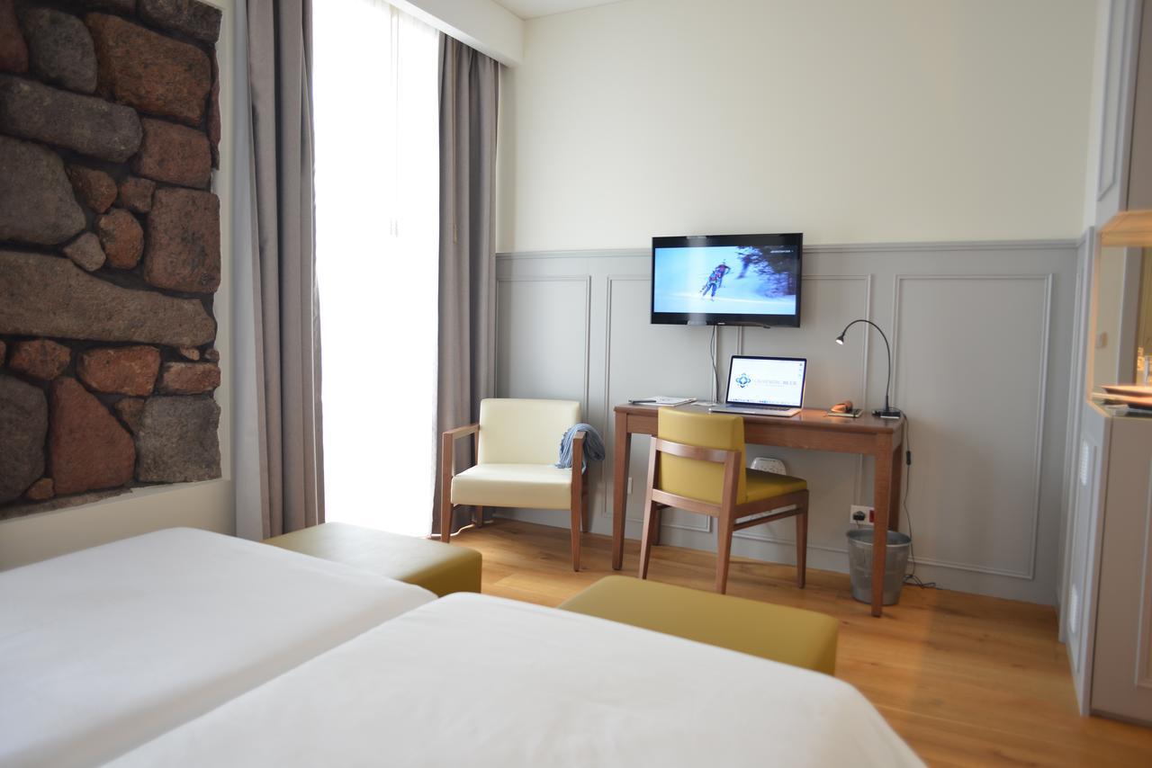 Charming Blue Hotel Vila do Porto Ngoại thất bức ảnh